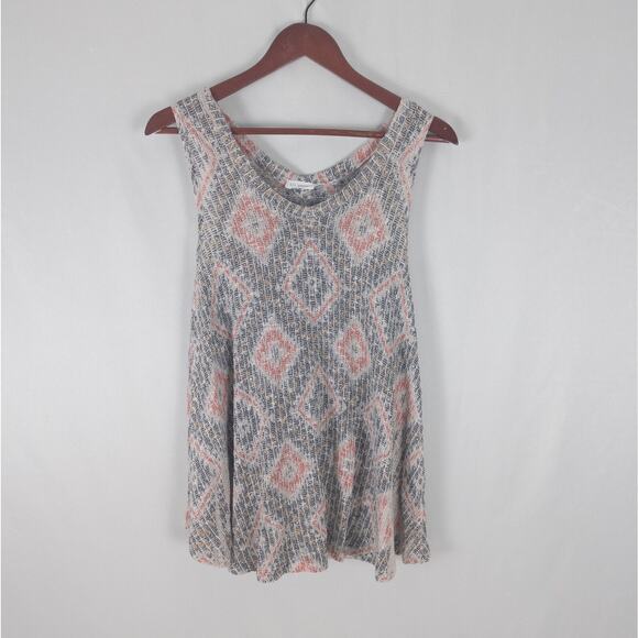 Blu Pepper Shirt Juniors Small Multicolored Knit Tank Top Scoop‎ Neck Geometric - Picture 1 of 8